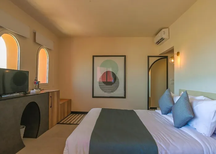 Otel Ajira Boutique Marina 4*