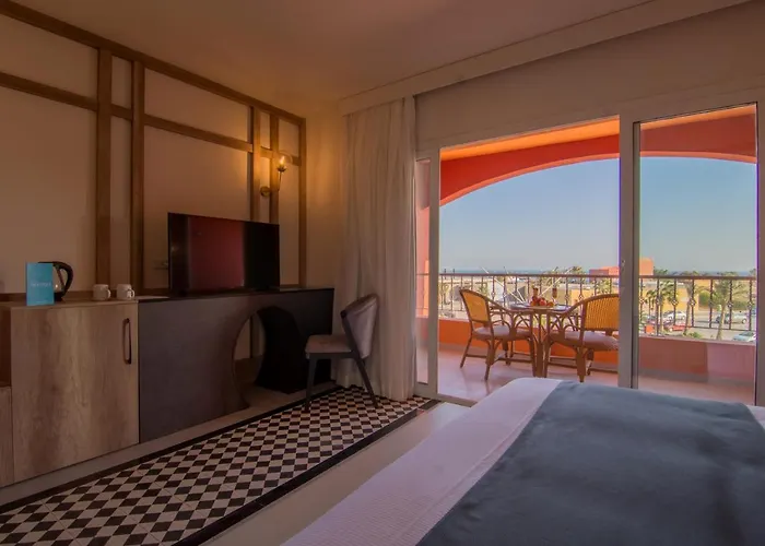Ajira Boutique Marina Otel 4*