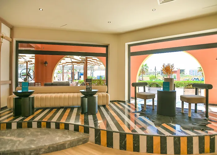 Ajira Boutique Marina 4*