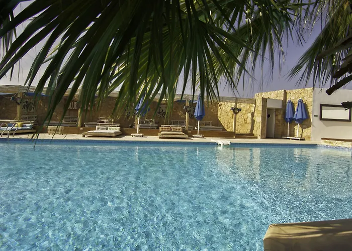 Hotel Ajira Boutique Marina 4*