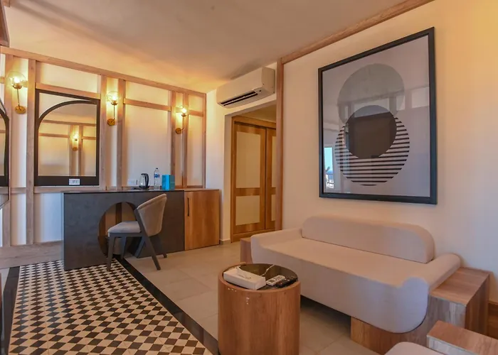 Ajira Boutique Marina Hotel 4*